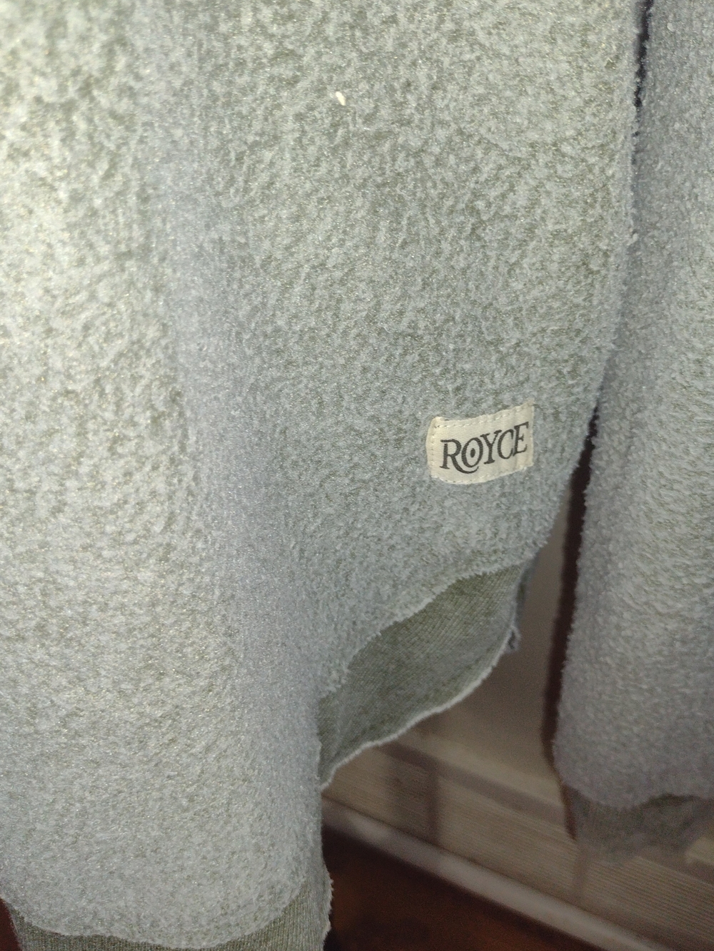COZY Gray Women's Crewneck Sweatshirt Size Xl - Picture 3 of 5